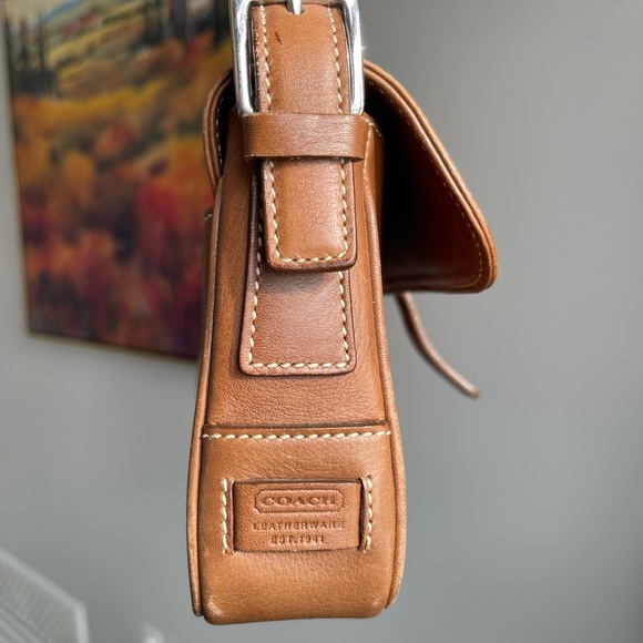 Vintage Coach Saddle Brown Hampton Leather Shoulder Bag - Adjustable Strap - Picture 2 of 16